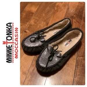 Minnetonka Moccasins Size 8